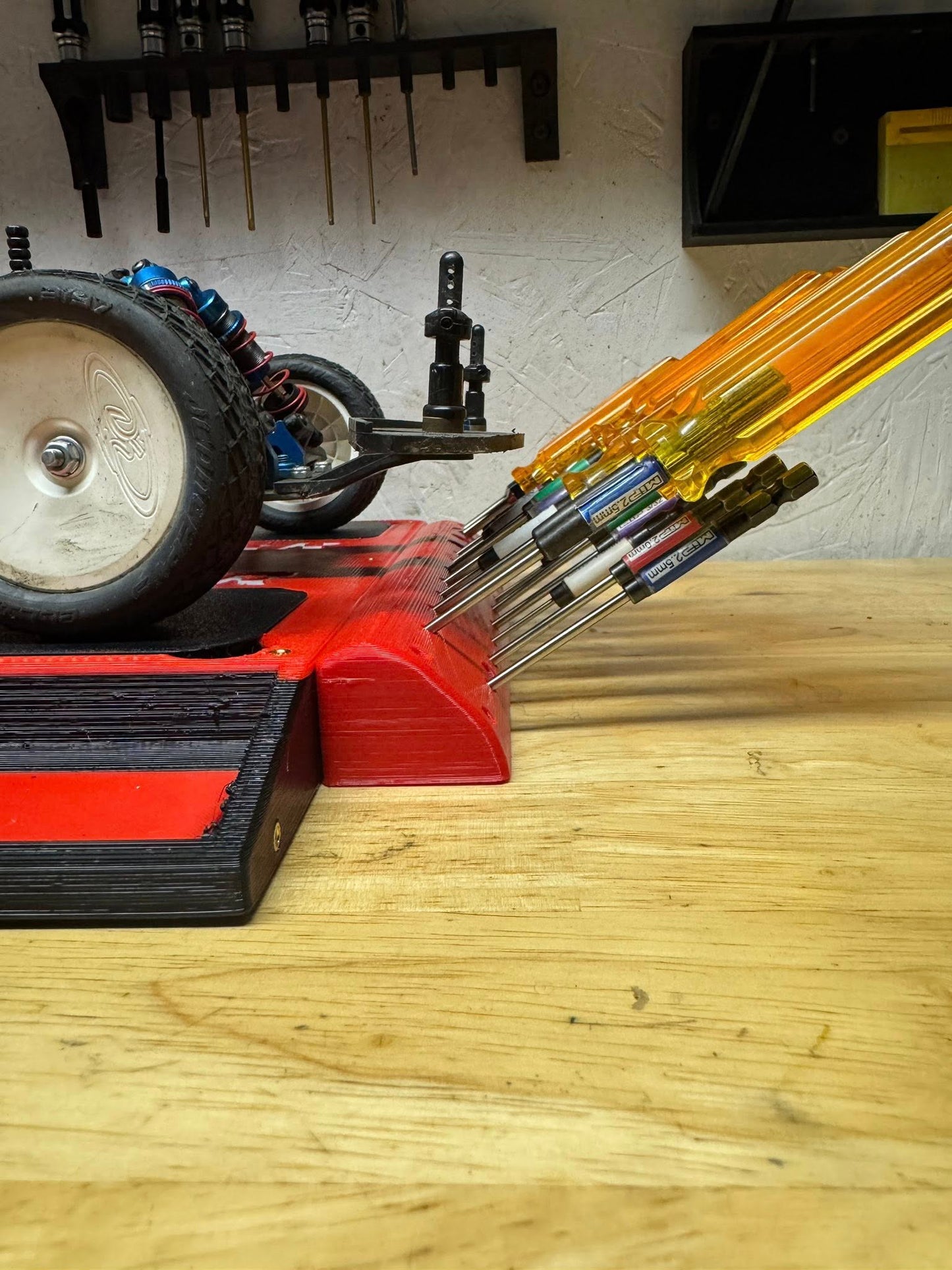 1/10th Scale & Pit Board: MIP Tool Holder