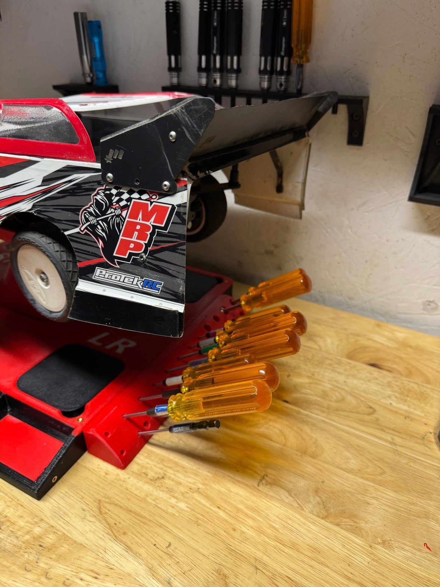 1/10th Scale & Pit Board: MIP Tool Holder
