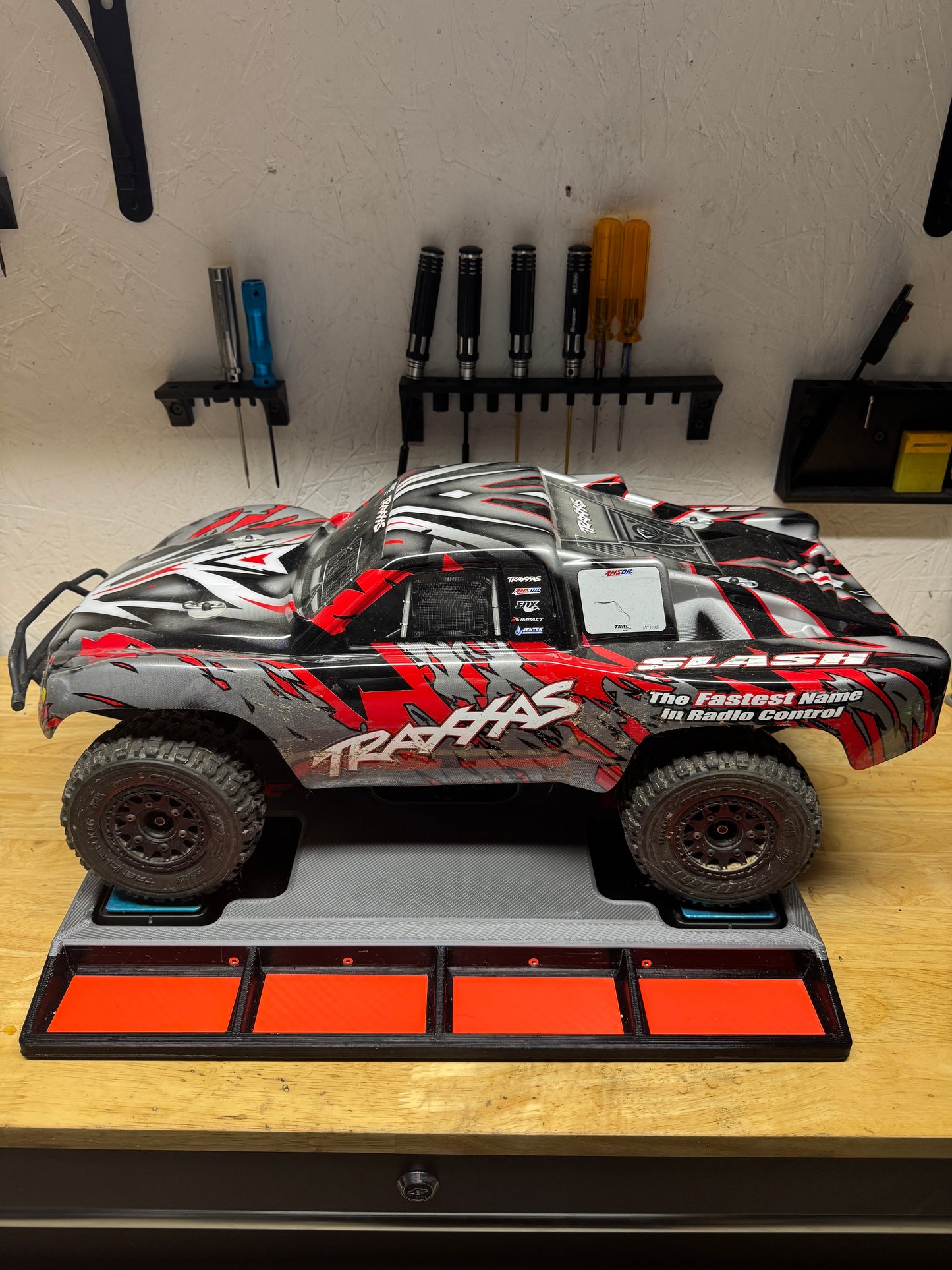 1/10th Universal Scale Board